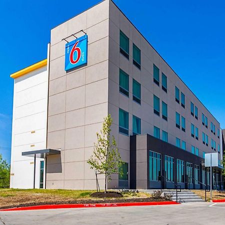 Motel 6 Austin Airport Экстерьер фото