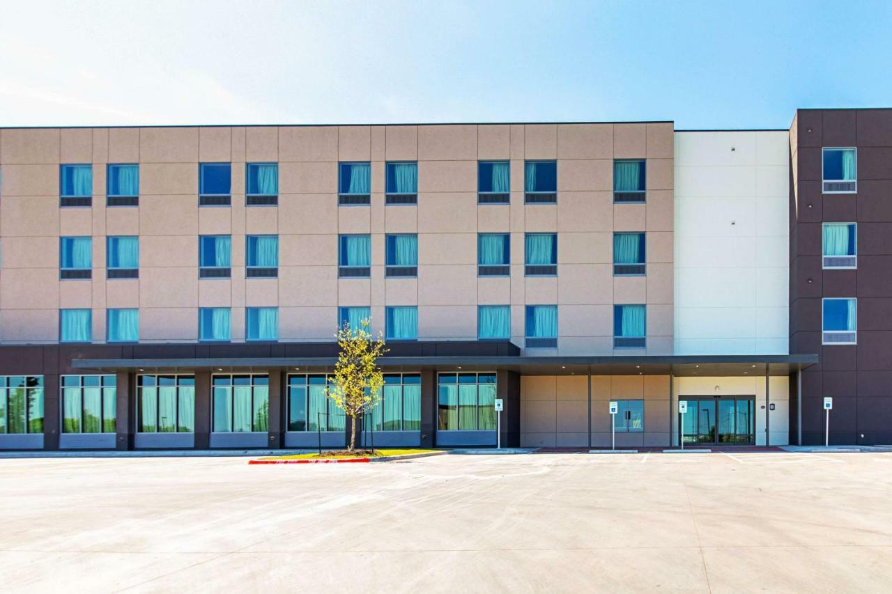 Motel 6 Austin Airport Экстерьер фото
